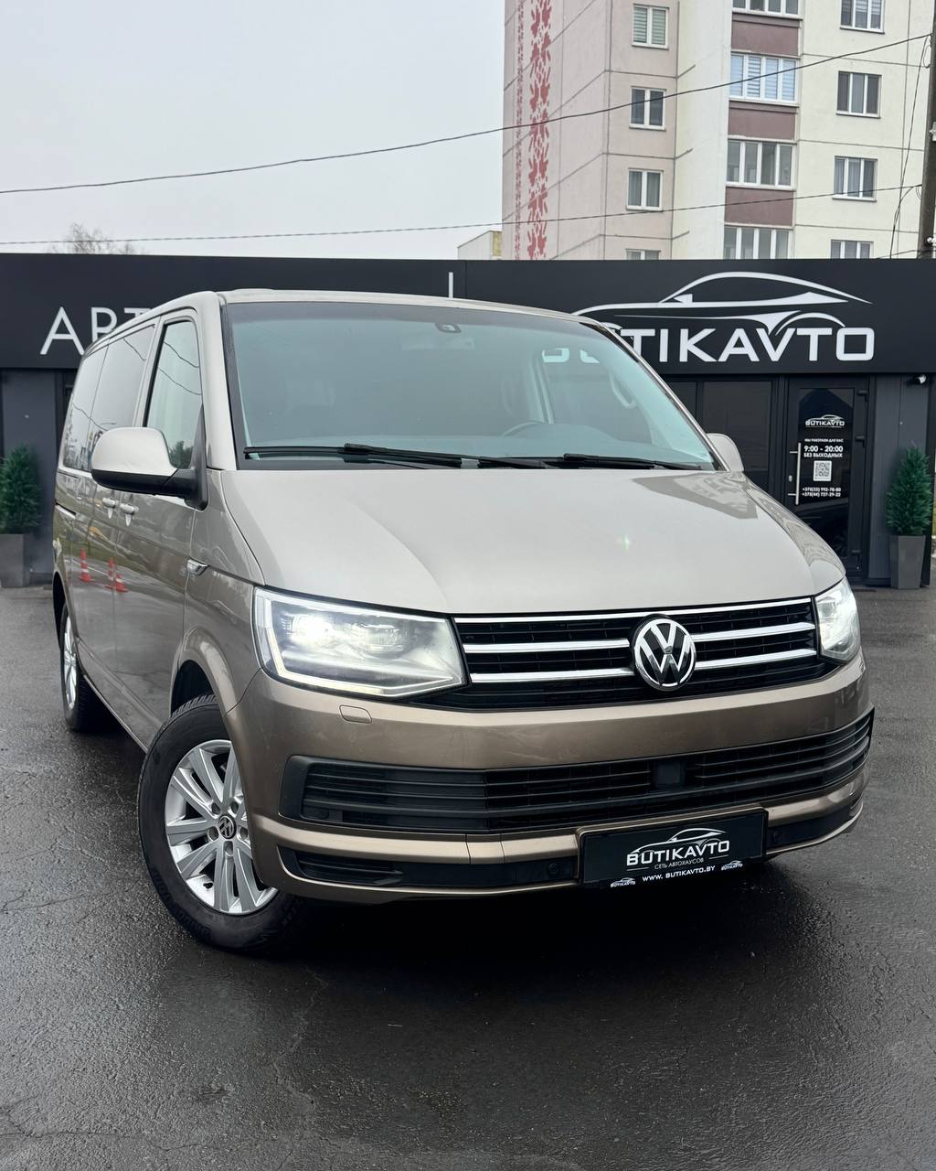 Volkswagen Multivan, 2013 г., Бобруйск — в лизинг
