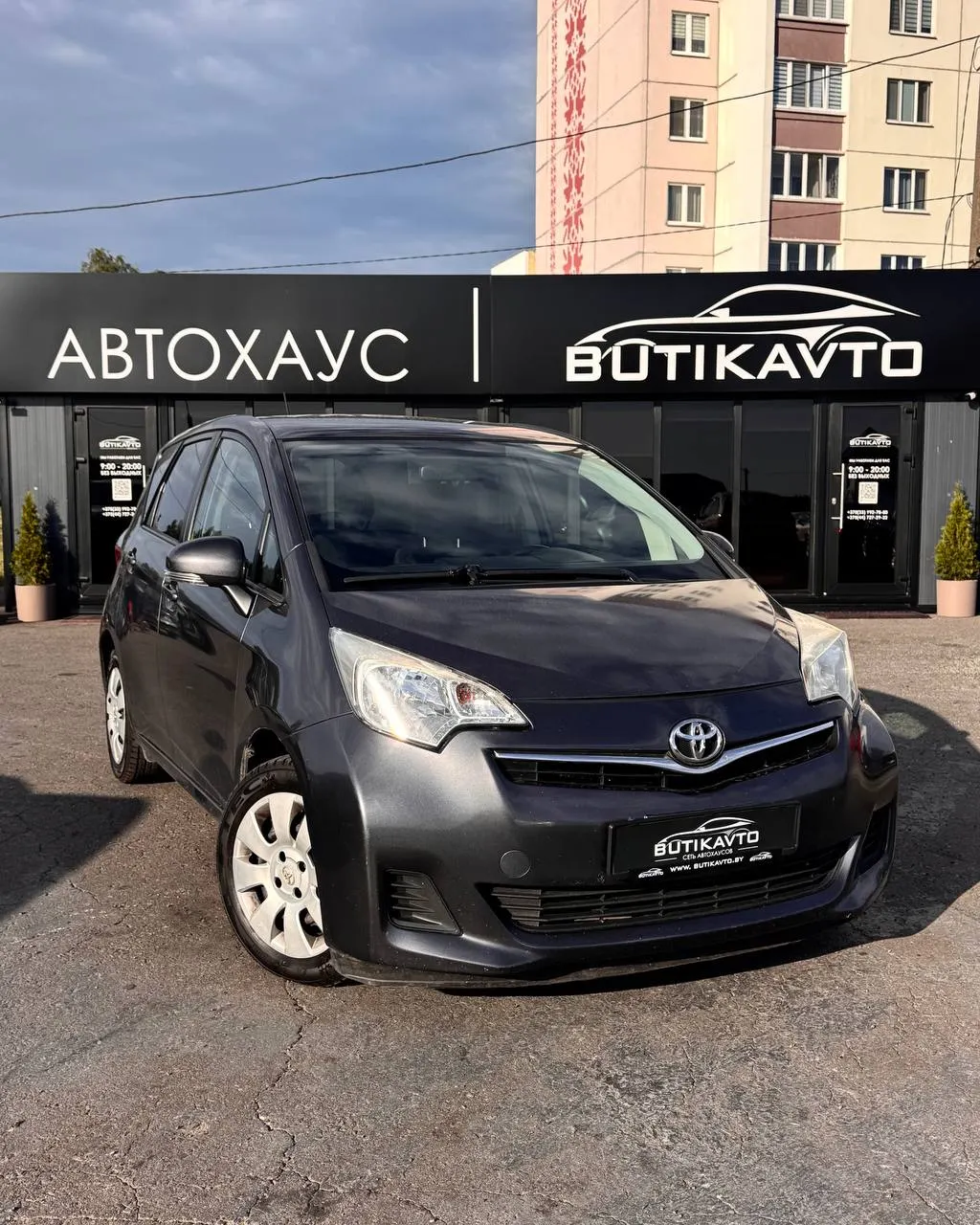 Toyota Verso-S, 2011 г., Бобруйск — в лизинг