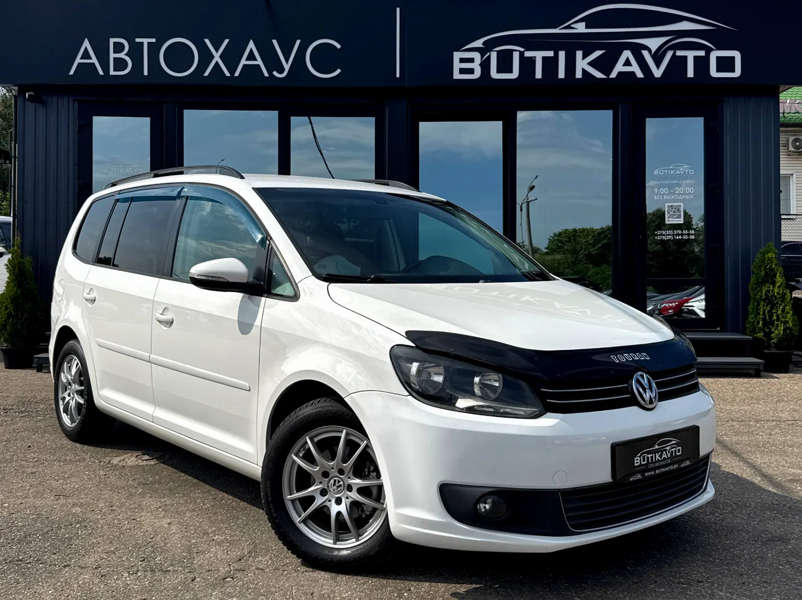 Volkswagen Touran, 2011 г., Гродно — в лизинг