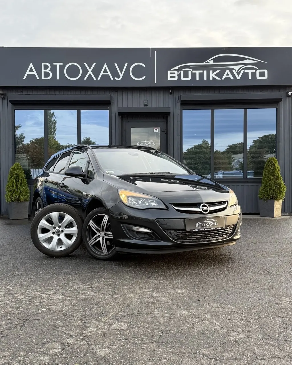 Opel Astra, 2013 г., Пинск — в лизинг