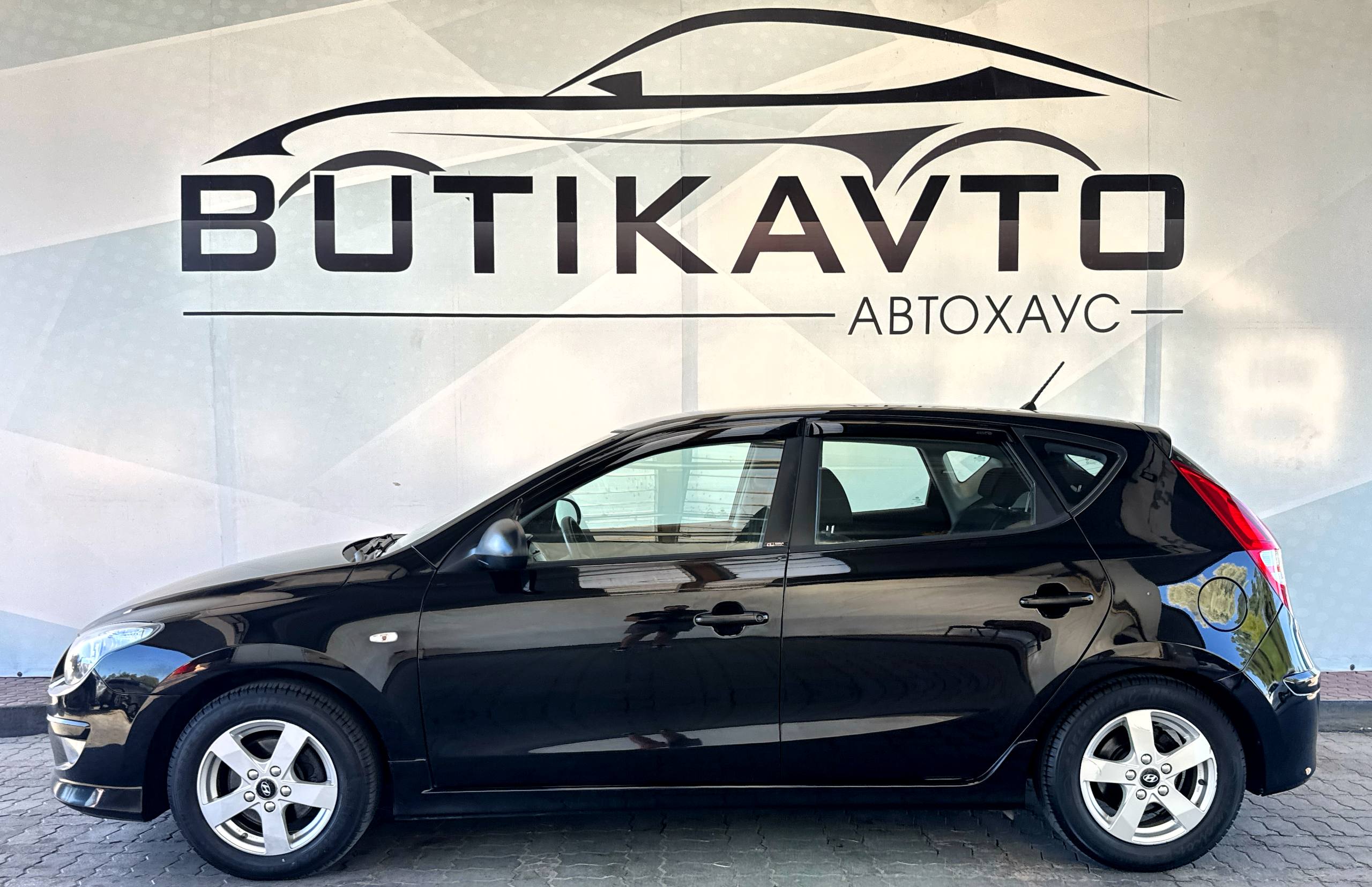 i30