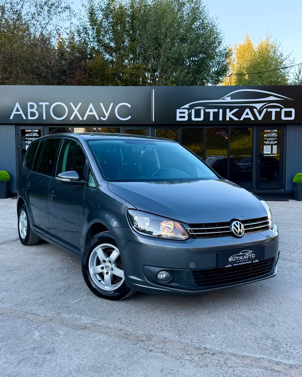 Volkswagen Touran, 2011 г., Новополоцк — в лизинг