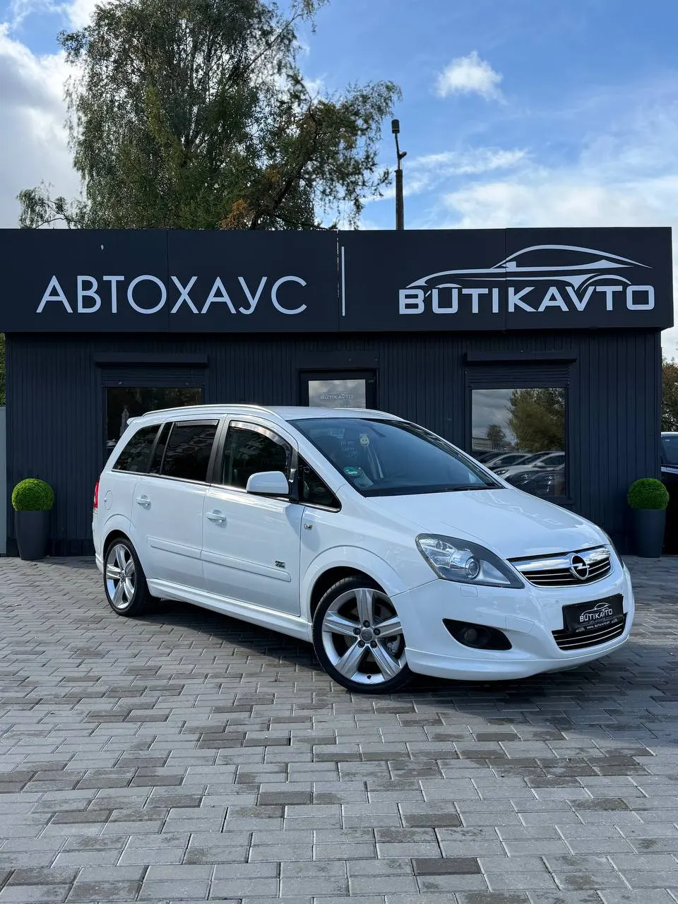 Opel Zafira, 2011 г., Барановичи — в лизинг
