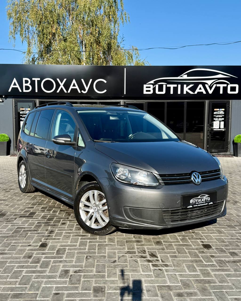 Volkswagen Touran, 2010 г., Минск — в лизинг