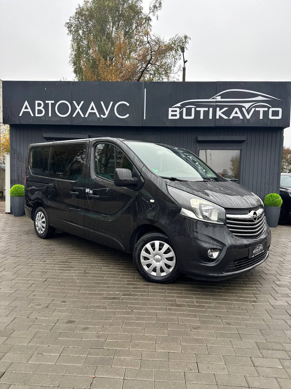  Vivaro