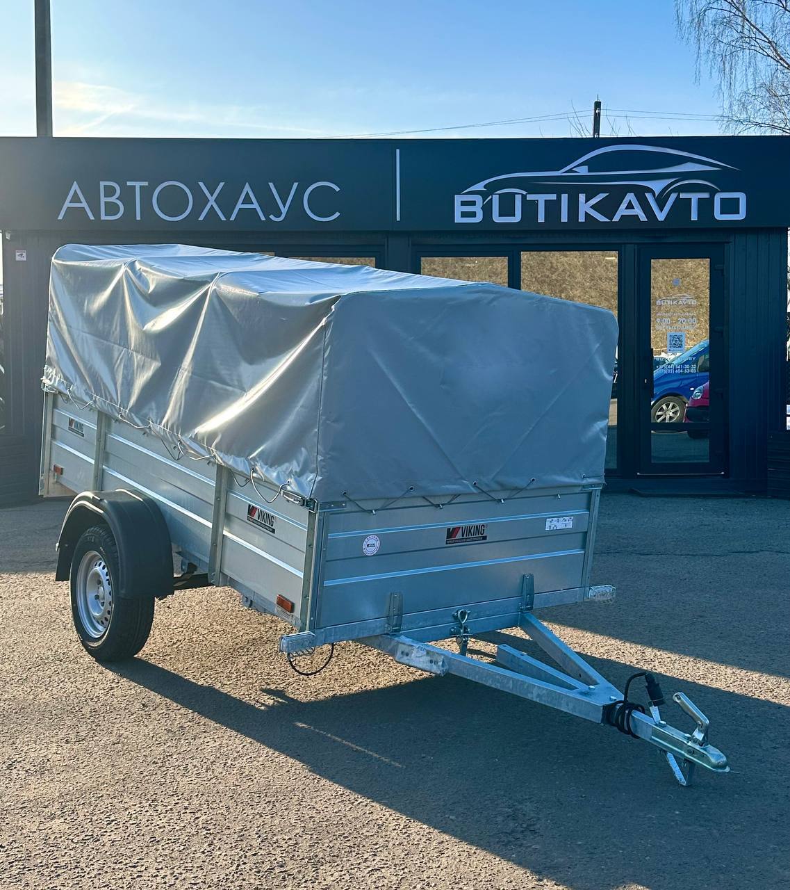 Прицеп для автомобиля Викинг 1325 борт 500мм с тентом с каркасом 1000мм