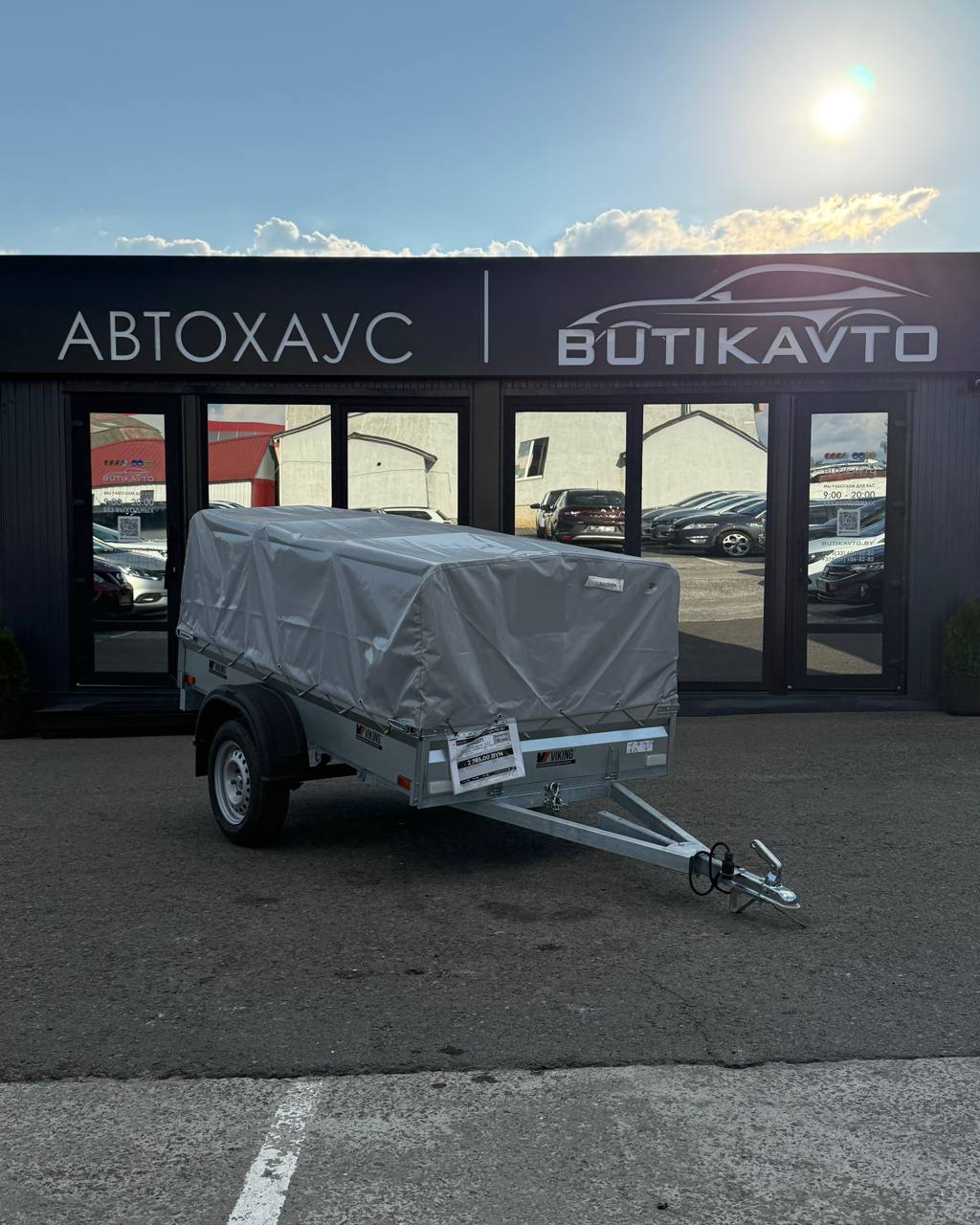 Прицеп для автомобиля Викинг 1222 Light Pro New борт 300мм с тентом с каркасом 600мм
