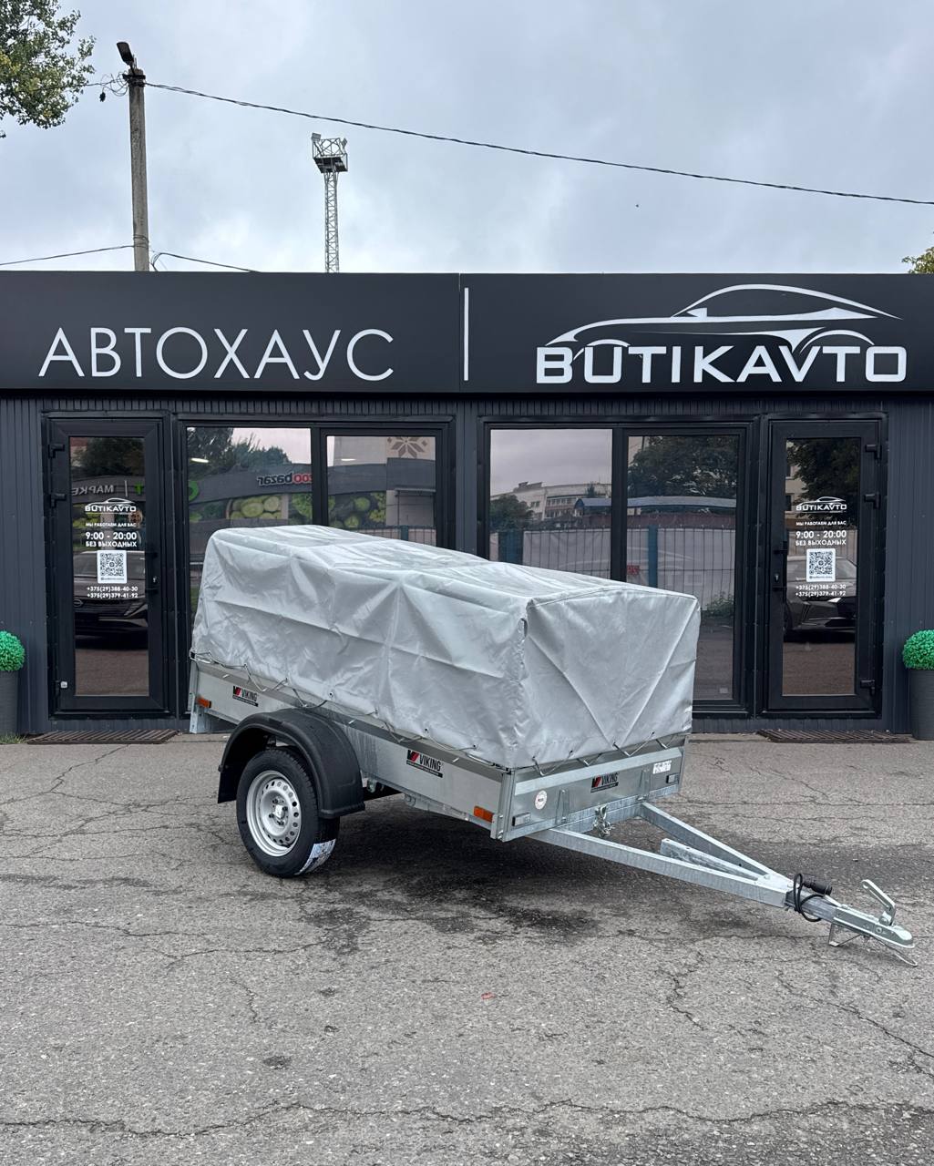 Прицеп для автомобиля Викинг 1220 Light Pro New борт 300 мм с тентом с каркасом 600 мм