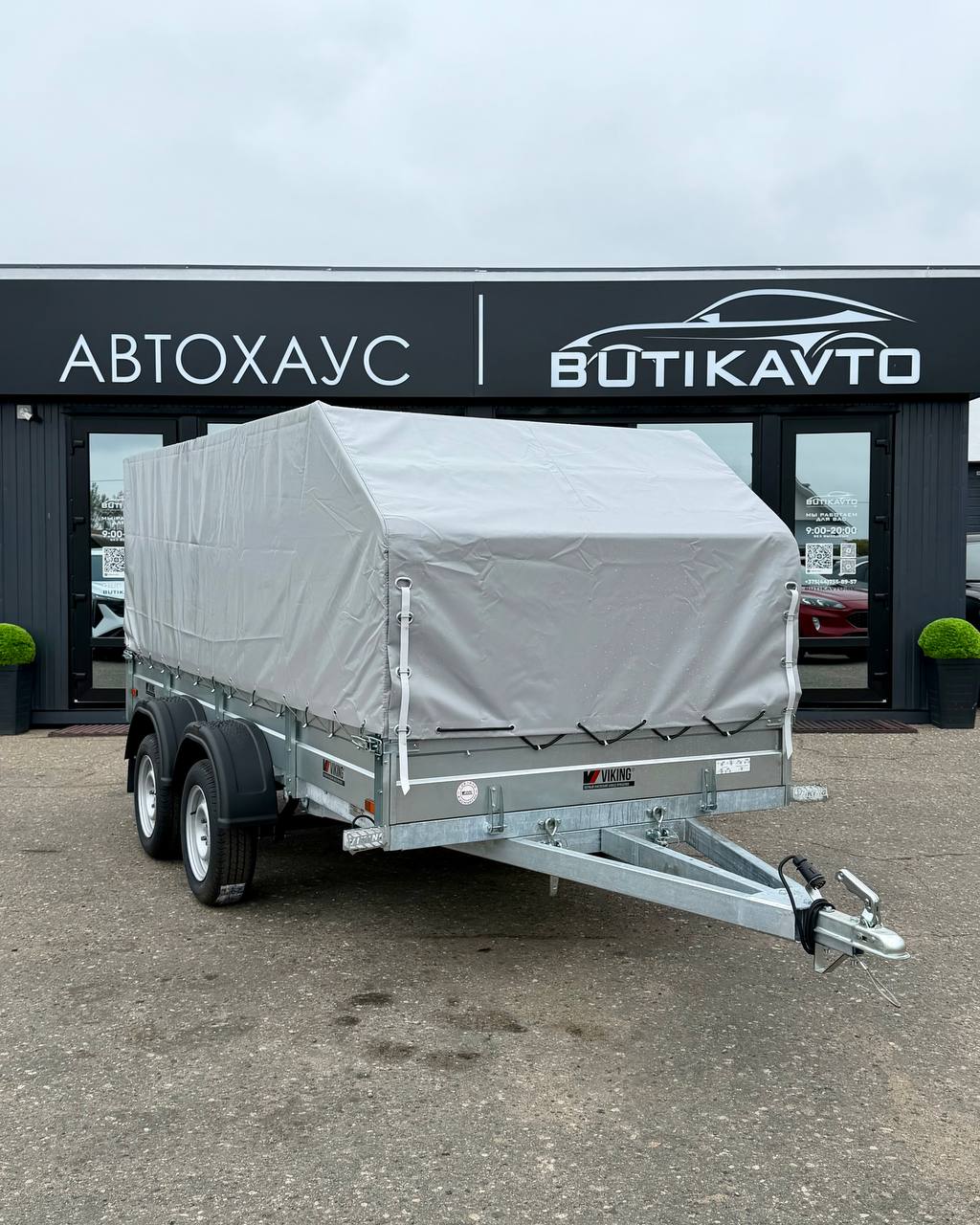 Прицеп для автомобиля Викинг 1535 X2 (2 оси) борт 290мм с тентом с каркасом 1000мм