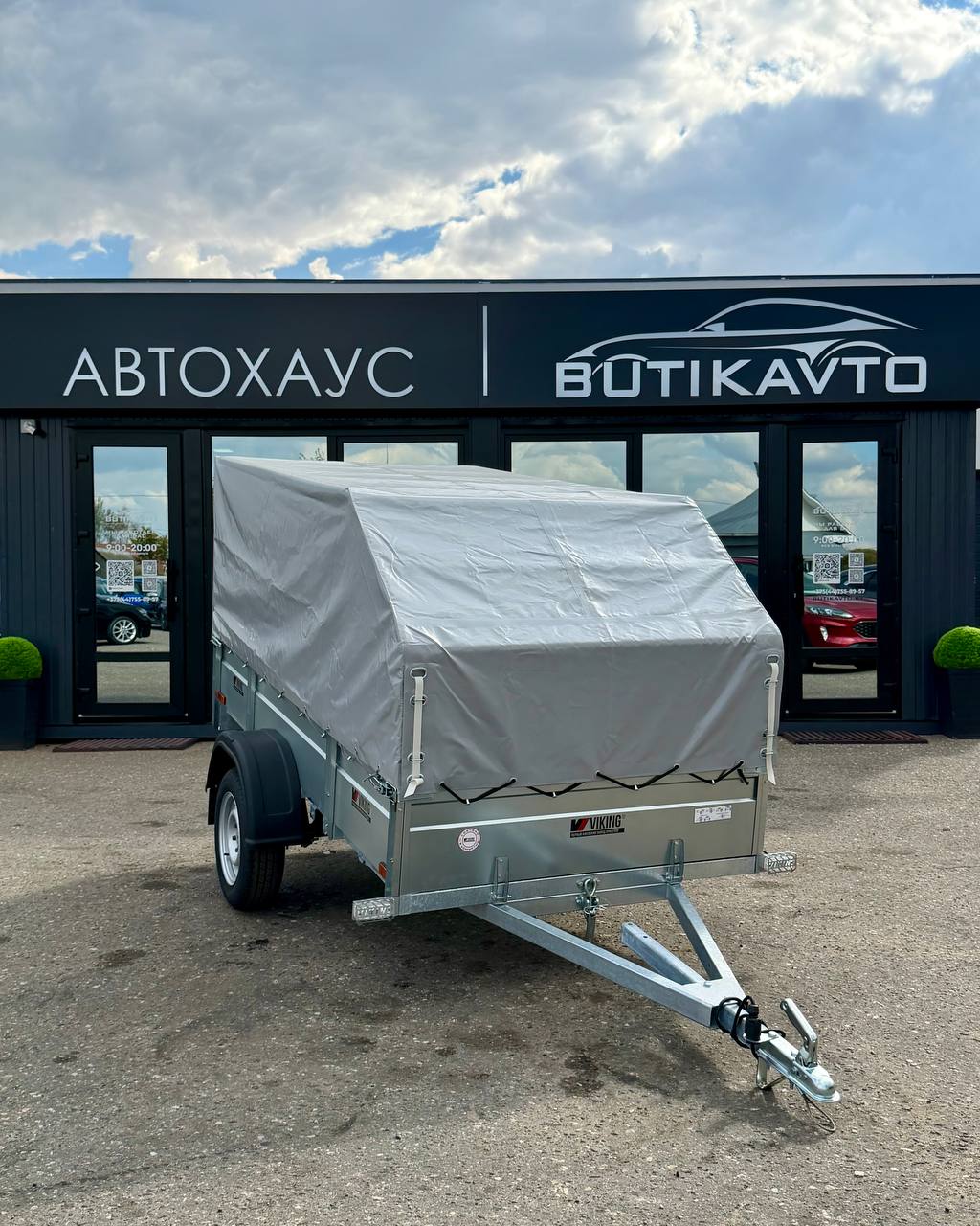 Прицеп для автомобиля Викинг 1325 борт 370мм с тентом с каркасом 800мм